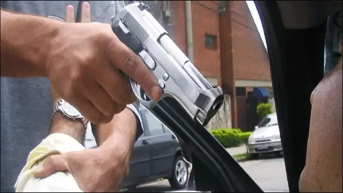 Mobile Snatching Gangs Rule the Streets: Islamabad and Rawalpindi Beware
