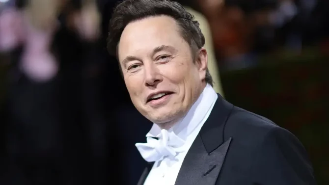 Elon Musk Invests in Twitter AI Project