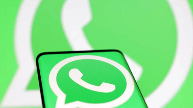 WhatsApp's Enhanced Sorting Features for Community Channels