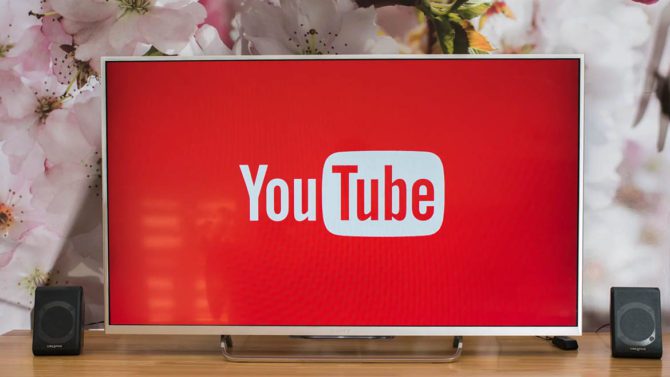 YouTube's Glowing Subscribe Button: A Visual Enhancement