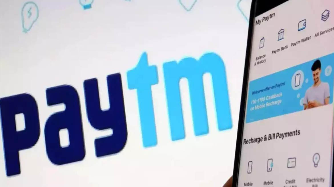 Paytm App Downloads DIp 24%, Paytm's downfall, RBI restrictions impact